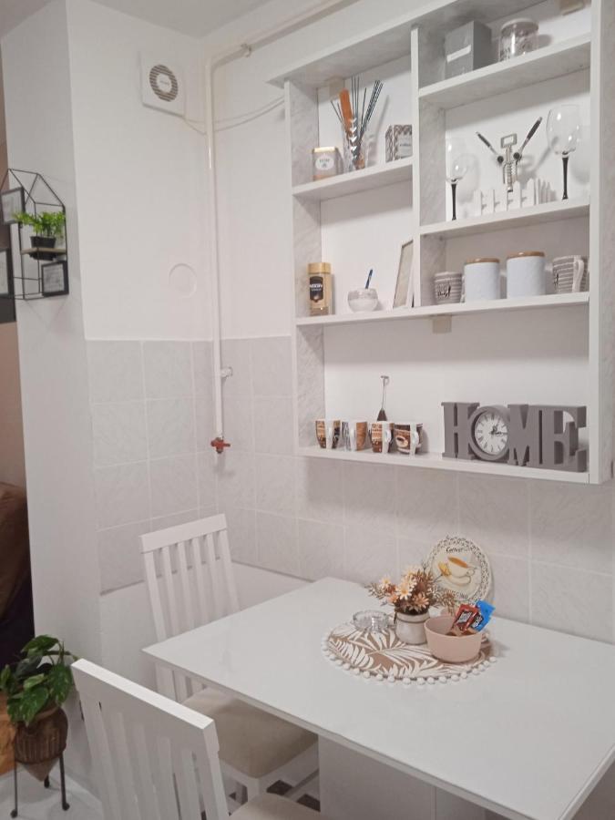 Apartman Breza 鲁马 外观 照片