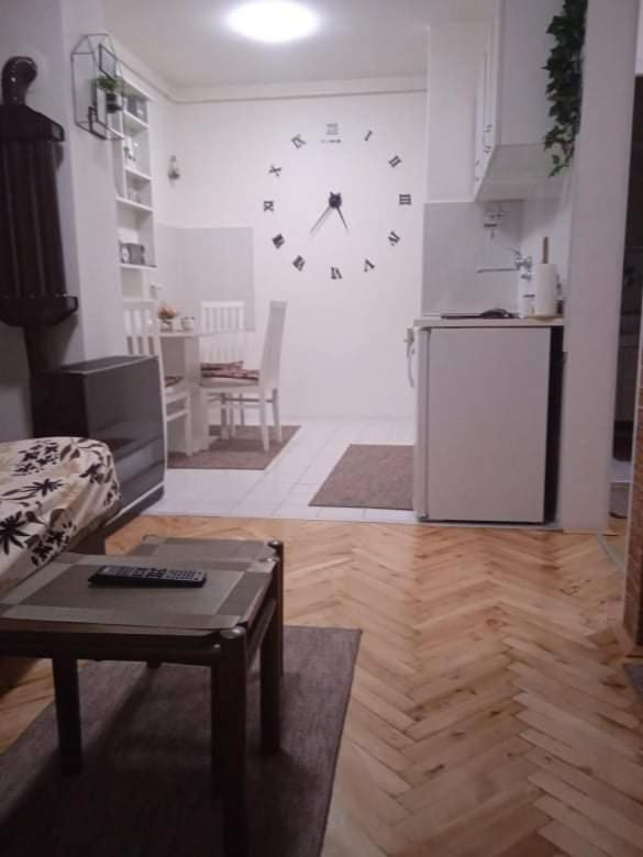Apartman Breza 鲁马 外观 照片
